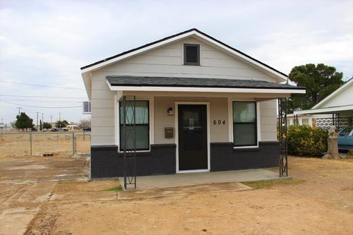 604 N Orient St, Fort Stockton, TX, 79735-5826 | Card Image