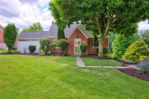 205 Coral Dr, Upper St. Clair, PA, 15241-1605 | Card Image