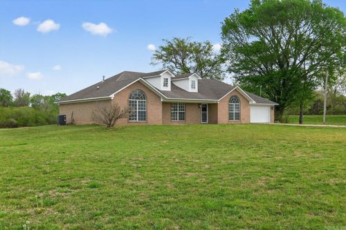 2 Green Meadows Dr, Vilonia, AR, 72173-9302 | Card Image