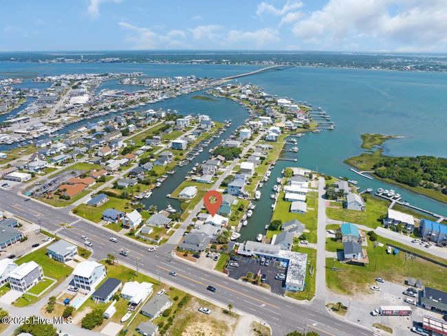 104 Bay View Blvd, House other with 3 bedrooms, 3 bathrooms and 1 parking in Atlantic Beach NC | Image 11