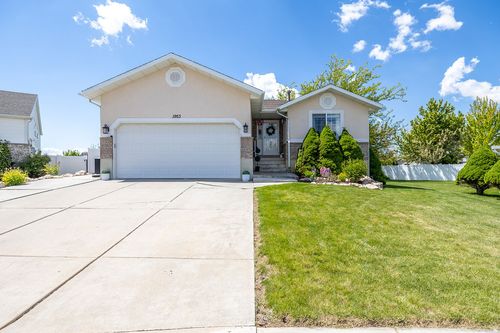 1953 W 2100 S, Syracuse, UT, 84075 | Card Image