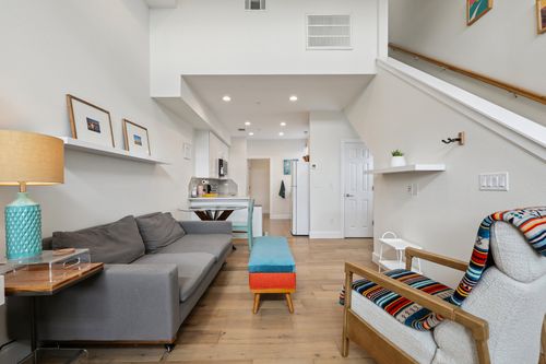 apt-4-4001 Red River St, Austin, TX, 78751-4882 | Card Image