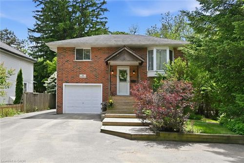 28 Rousseaux Street, Hamilton, ON, L9G2W5 | Card Image