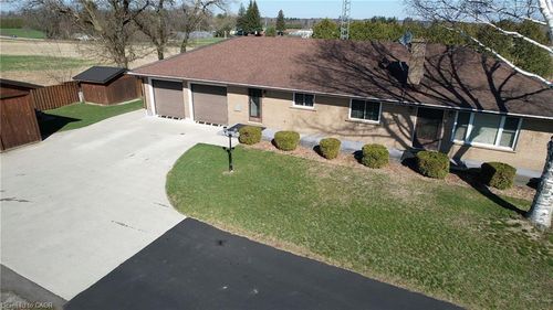 1777 Forestry Farm Rd, Simcoe, ON, N3Y4K5 | Card Image