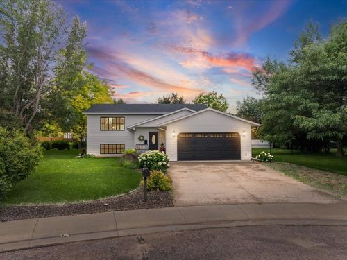 607 Englewood Ct, Spearfish, SD, 57783-1118 | Card Image
