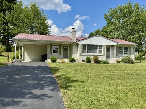 111 Roosevelt Rd, Mc Minnville, TN, 37110-1233 | Card Image