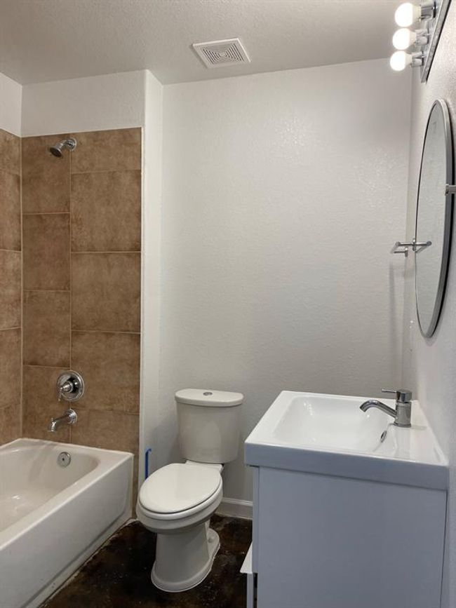 Guest Bathroom | Image 13