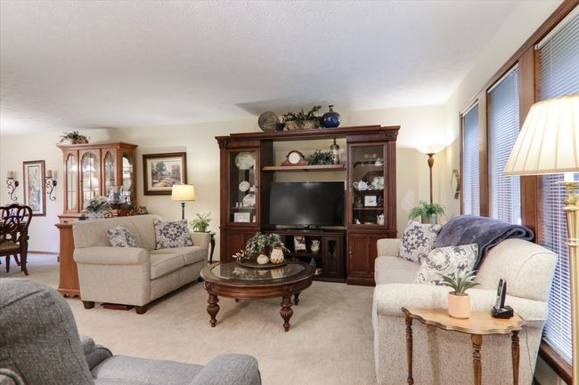 21 Bent Tree Ln, House other with 3 bedrooms, 3 bathrooms and null parking in Towanda IL | Image 19
