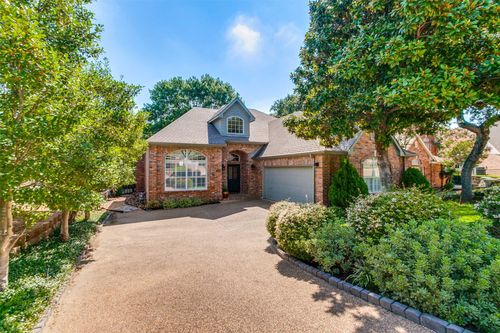 7406 Southwick Dr, Garland, TX, 75044-2108 | Card Image