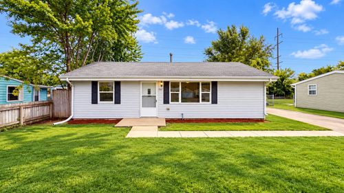 7517 Mildred Rd, Machesney Park, IL, 61115-3033 | Card Image