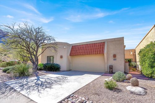 1216 E Camino Diestro, Oro Valley, AZ, 85704-7925 | Card Image