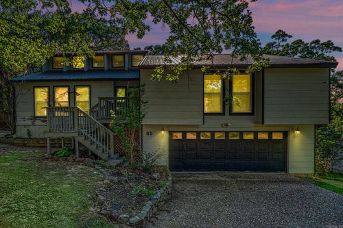 65 Stoneledge Dr, Maumelle, AR, 72113-6021 | Card Image