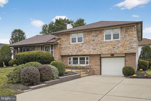 1012 Twist Rd, PHILADELPHIA, PA, 19115-2906 | Card Image