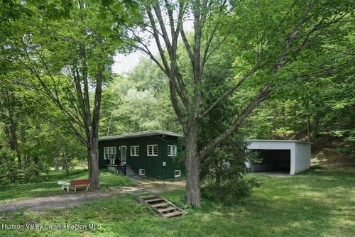 4 Lonny Dr, Ellenville, NY, 12428-1309 | Card Image