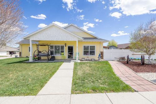 971 Northridge Dr, Rapid City, SD, 57701-7927 | Card Image