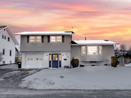 104 Westview Ave, Syracuse, NY, 13208-1930 | Card Image