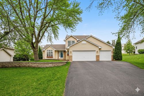 392 Pendryn Hill Curv, Woodbury, MN, 55125-7707 | Card Image