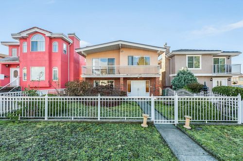 4710 Union St, Burnaby, BC, V5C2Y4 | Card Image