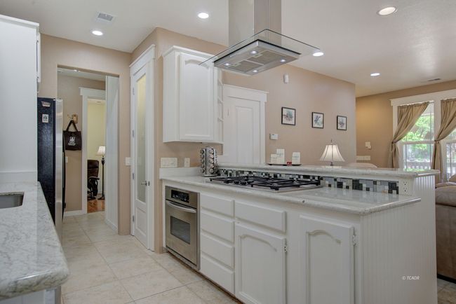 Kitchen | Image 13
