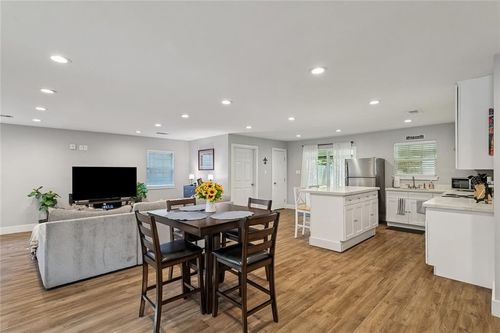 141 Audubon Dr, Mandeville, LA, 70471-2649 | Card Image