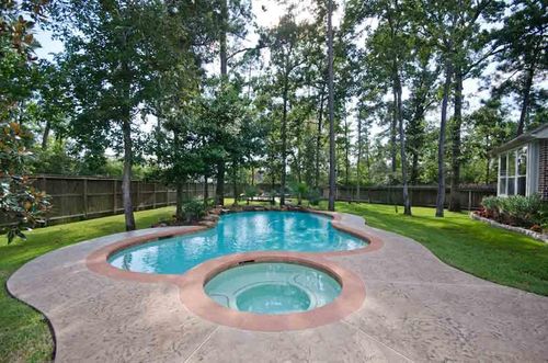 71 W Matisse Meadow Ct, The Woodlands, TX, 77382-2796 | Card Image