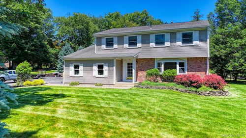 19 Glen Haven Dr, New City, NY, 10956-5806 | Card Image