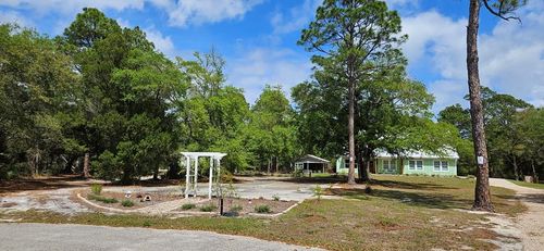 231 Apalachee St, Carrabelle, FL, 32322-3600 | Card Image