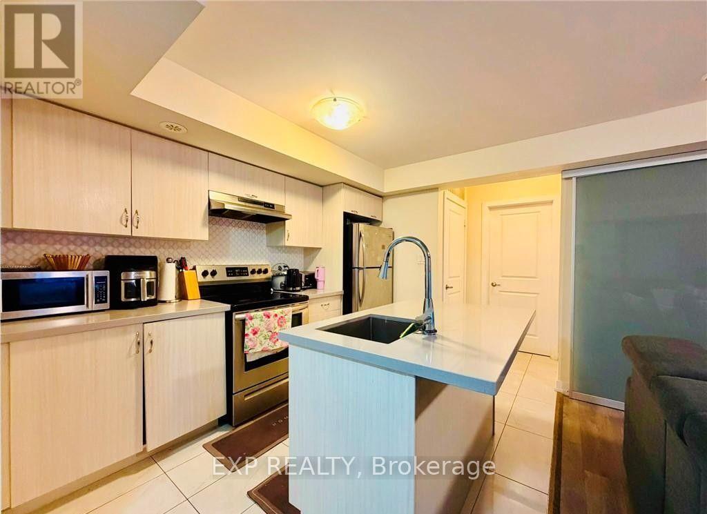 Residential Lease in Toronto (Humberlea-Pelmo Park) 5