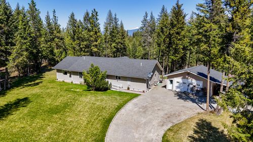788 Tobacco Rd, Eureka, MT, 59917-8832 | Card Image