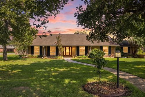 27 Timberly Dr, Lake Charles, LA, 70605-7717 | Card Image