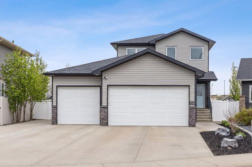 214 Somerside Rd Se, Medicine Hat, AB, T1B0N5 | Card Image