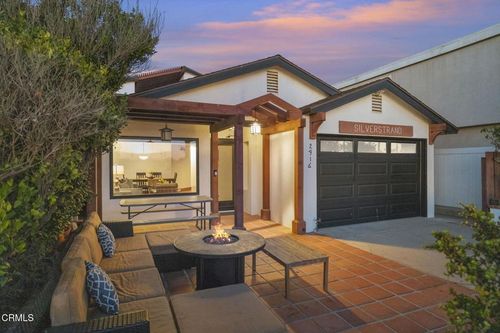 2916 Lakeshore Ct, Oxnard, CA, 93035 | Card Image