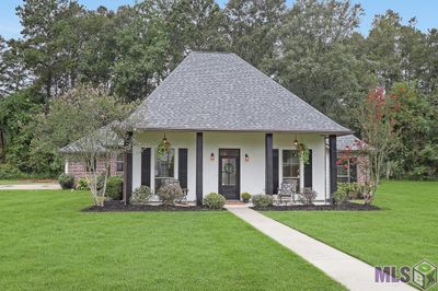 29407 Preston Pointe Dr, House other with 3 bedrooms, 2 bathrooms and null parking in Livingston LA | Image 2