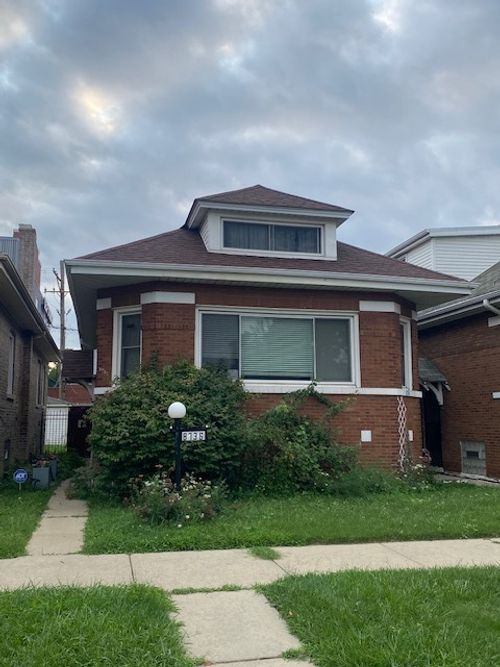 8736 S Justine St, Chicago, IL, 60620-4841 | Card Image