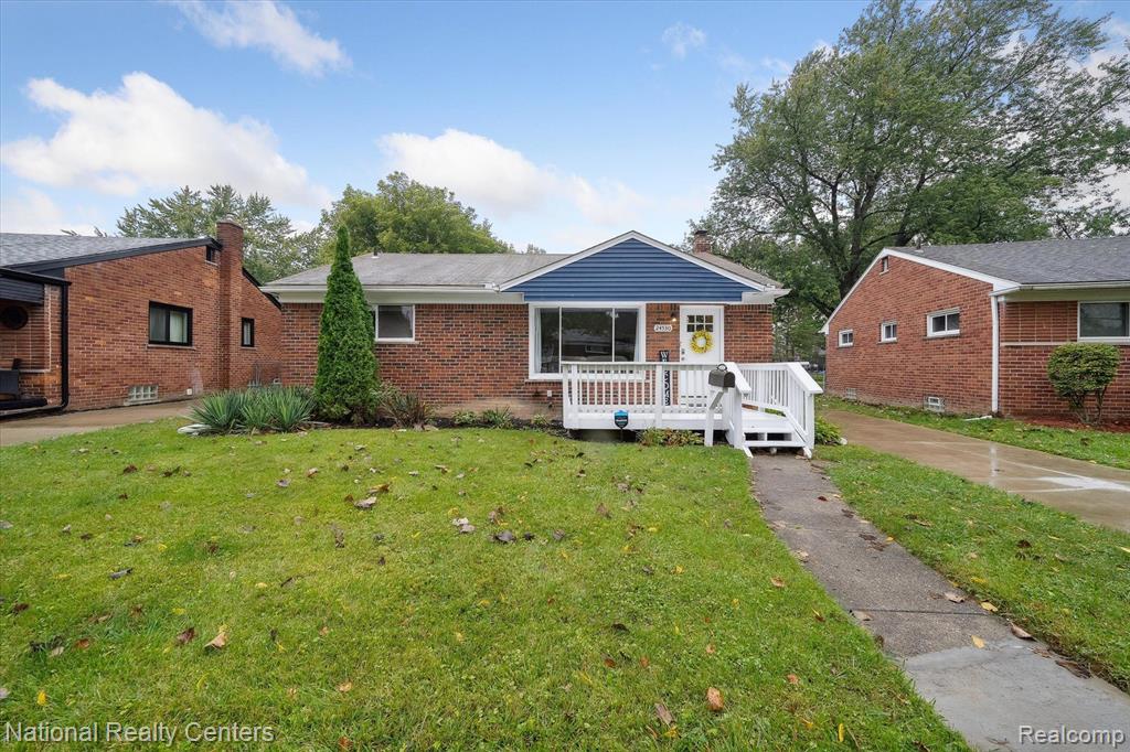 Orangelawn , Redford, MI 48239 #1