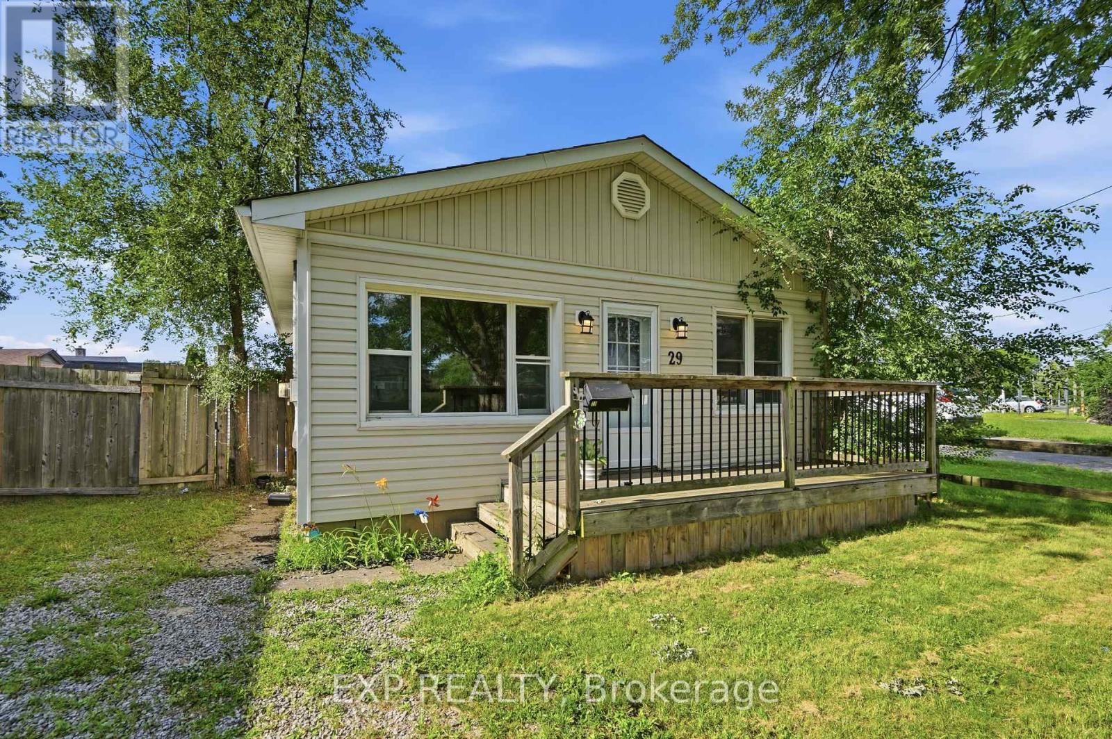 Residential Lease in St. Catharines (Secord Woods)