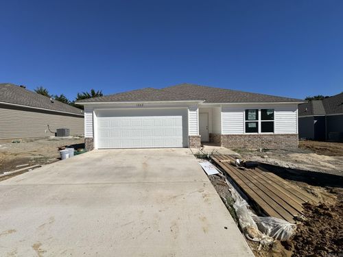 1303 Manor Oaks Blvd, Searcy, AR, 72143-6739 | Card Image