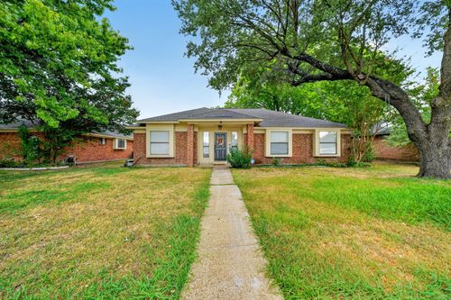 2601 Kimberly Dr, Garland, TX, 75040-8711 | Card Image