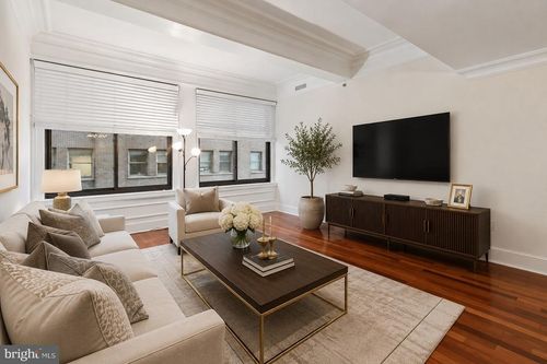 7d-1500 Chestnut St, PHILADELPHIA, PA, 19102-2744 | Card Image