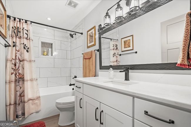 1330 Sr 110, Home with 6 bedrooms, 3 bathrooms and null parking in Waynesville GA | Image 33