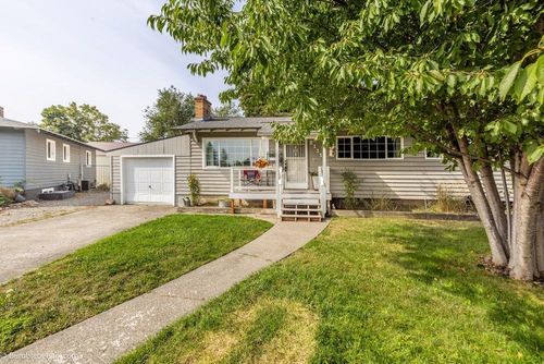 2111 N Sycamore St, Spokane, WA, 99217-7284 | Card Image
