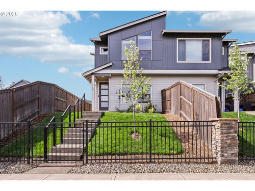 11489 Se Pleasant Valley Pkwy, Happy Valley, OR, 97086-8623 | Card Image