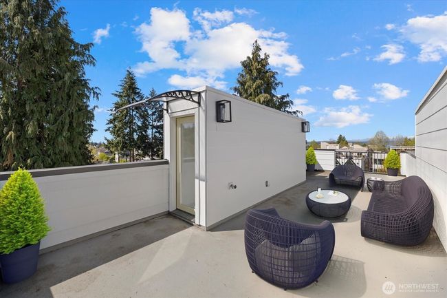 B - 6032 42 Nd Ave Sw, Townhouse with 3 bedrooms, 3 bathrooms and null parking in Seattle WA | Image 14