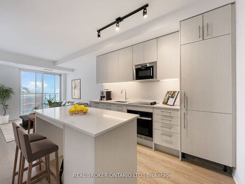 2705-286 Main St, Toronto, ON, M4C0B3 | Card Image