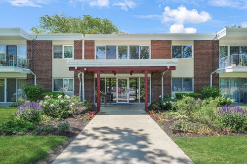58a-127 N Wolf Rd, Wheeling, IL, 60090-2969 | Card Image
