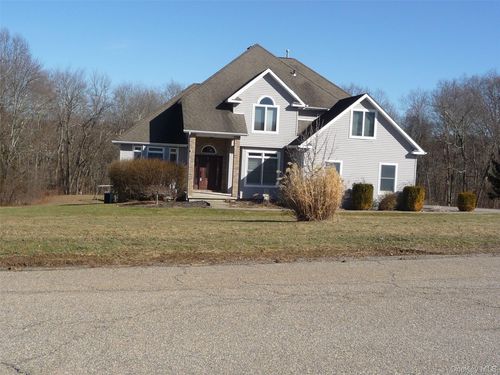 49 Lane Gate Rd, Wappingers Falls, NY, 12590-1826 | Card Image