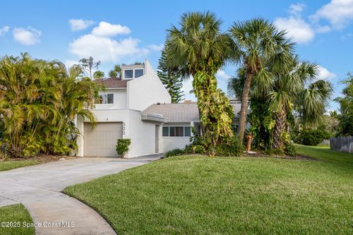 500 Summerset Ct, Indian Harbour Beach, FL, 32937-4017 | Card Image