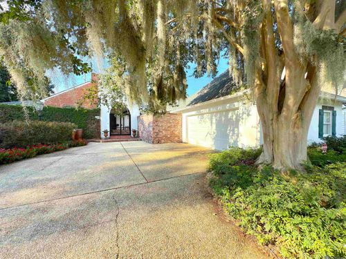 1342 Applewood Rd, Baton Rouge, LA, 70808-5903 | Card Image