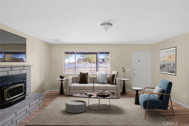15620 Newmont Ave, House other with 3 bedrooms, 2 bathrooms and 2 parking in Lancaster CA | Image 4