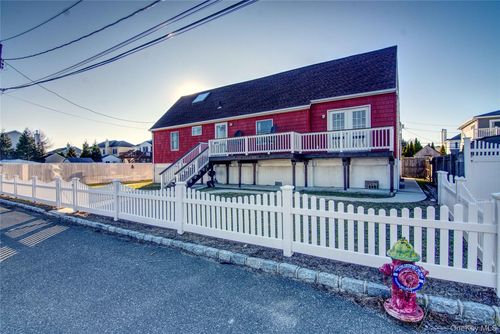 2870 Island Channel Rd, Seaford, NY, 11783-3327 | Card Image